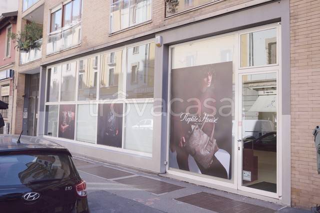 negozio in affitto a Milano in zona Solari