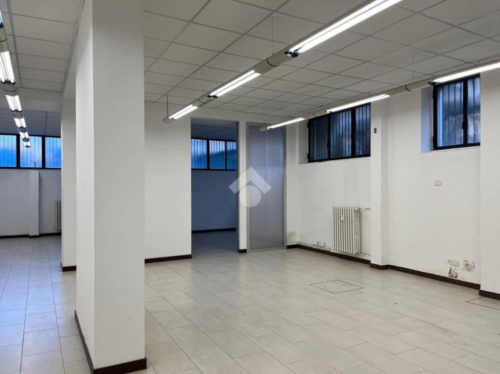 ufficio in affitto a Milano in zona Corvetto