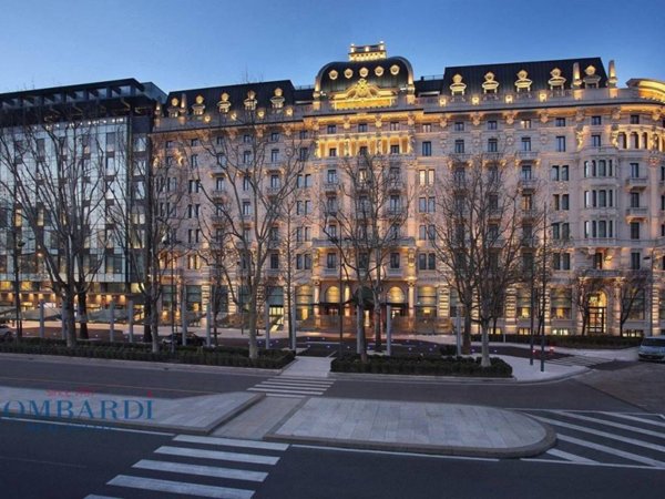 negozio in affitto a Milano in zona Centro Direzionale