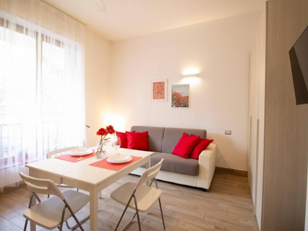 appartamento in affitto a Milano in zona Lorenteggio