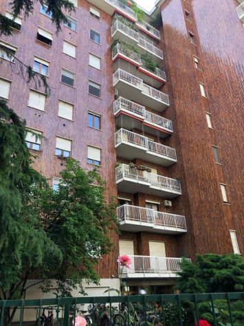 appartamento in affitto a Milano in zona Lorenteggio
