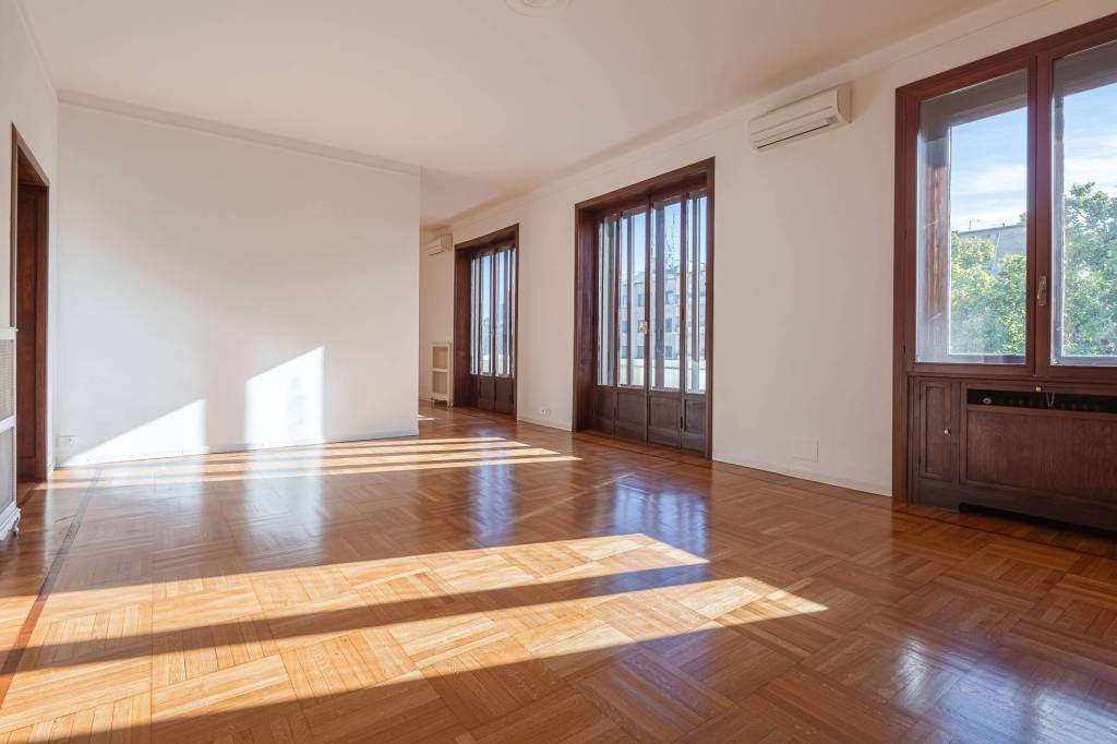 appartamento in affitto a Milano in zona Porta Nuova