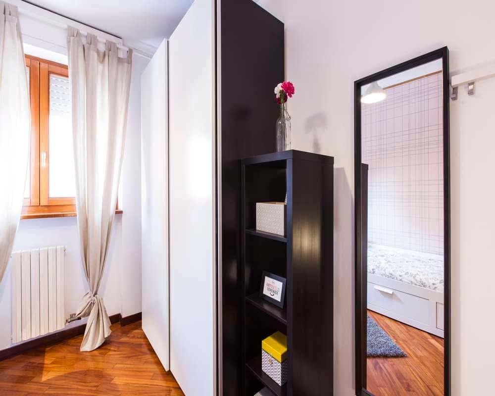 negozio in affitto a Milano in zona Affori