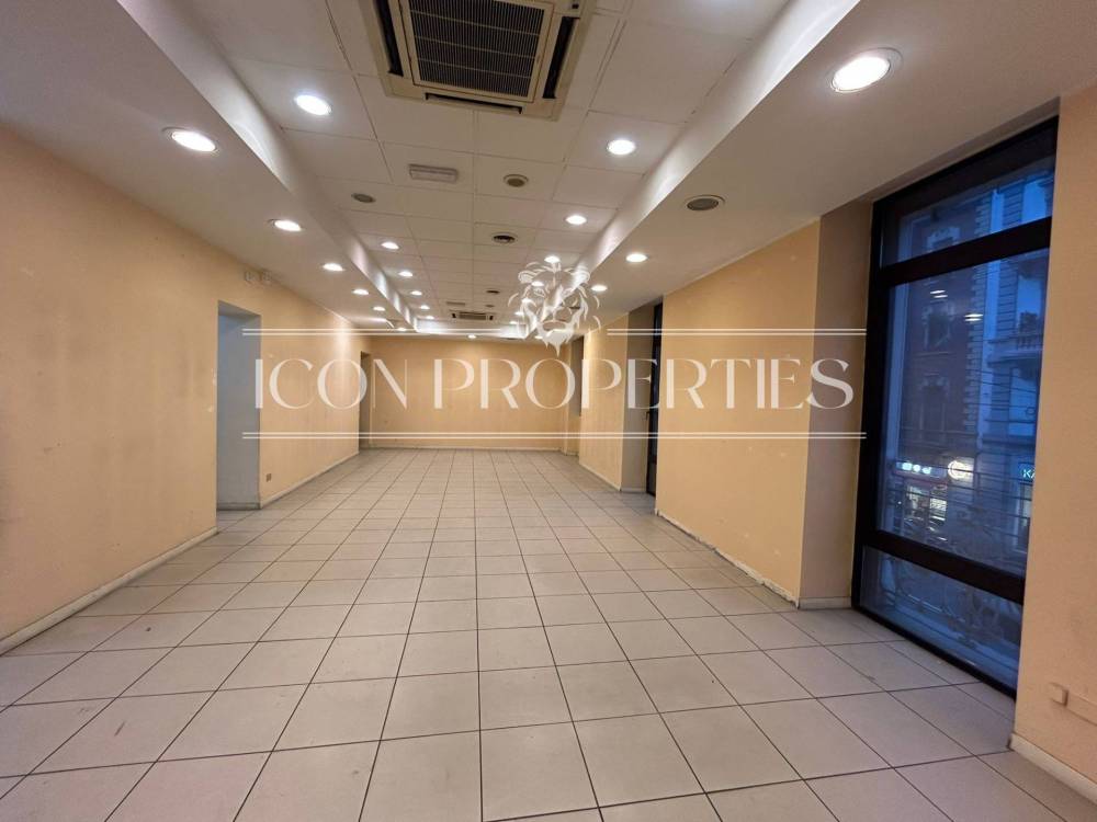 negozio in affitto a Milano in zona Isola