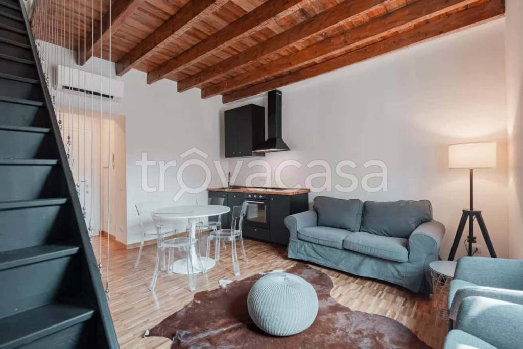 appartamento in affitto a Milano in zona Stazione Centrale