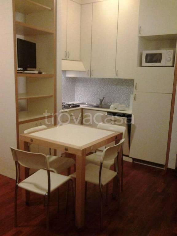 appartamento in affitto a Milano in zona Porta Nuova