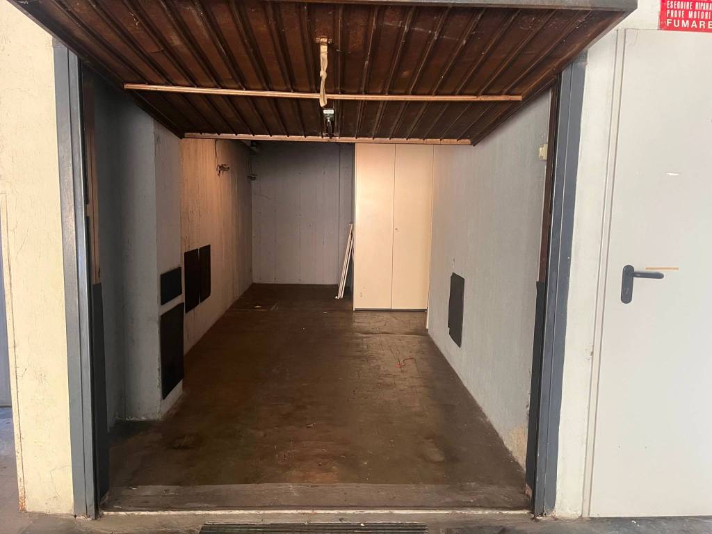 negozio in affitto a Milano