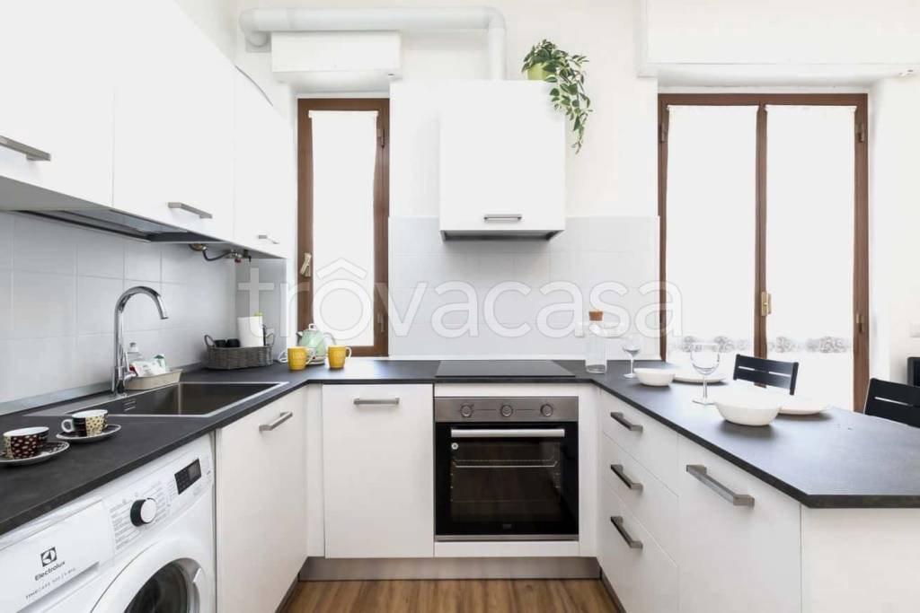 appartamento in affitto a Milano in zona Vigentino