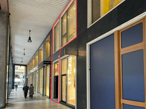 negozio in affitto a Milano