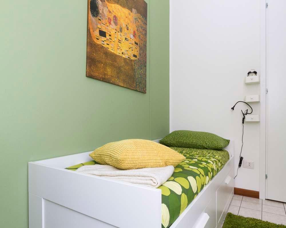 negozio in affitto a Milano in zona Ghisolfa