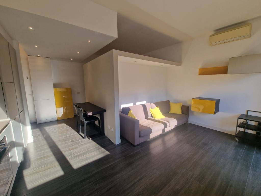 appartamento in affitto a Milano in zona Piazzale Lodi