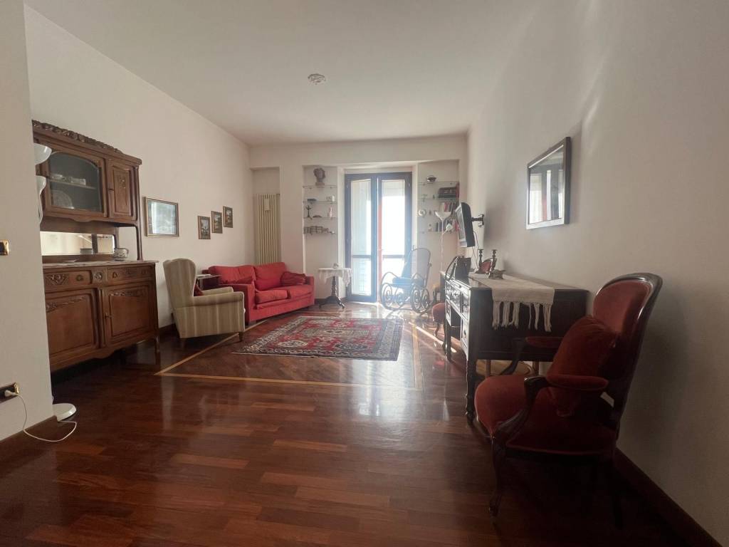 appartamento in affitto a Milano in zona Guastalla