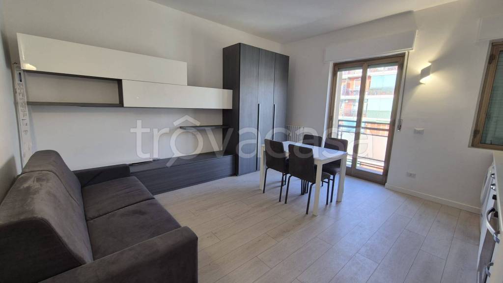 appartamento in affitto a Milano in zona Corvetto