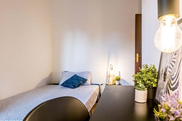 negozio in affitto a Milano in zona Forlanini