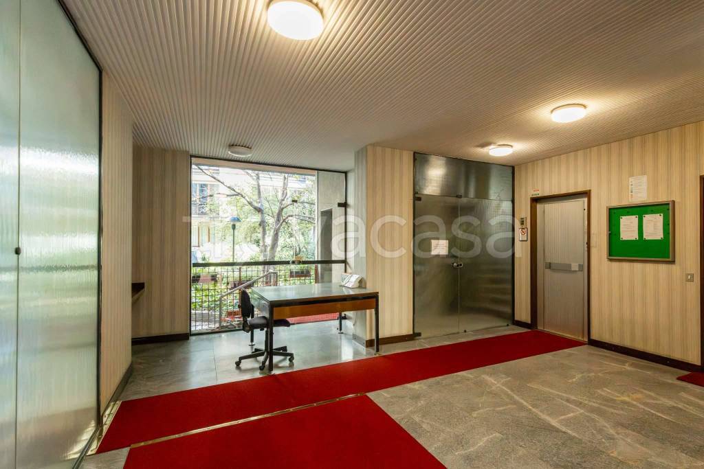 appartamento in affitto a Milano in zona Sant'Ambrogio