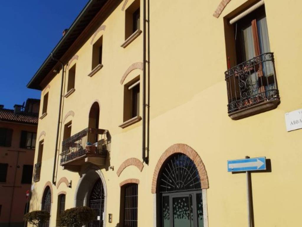 locale di sgombero in affitto a Milano in zona Isola