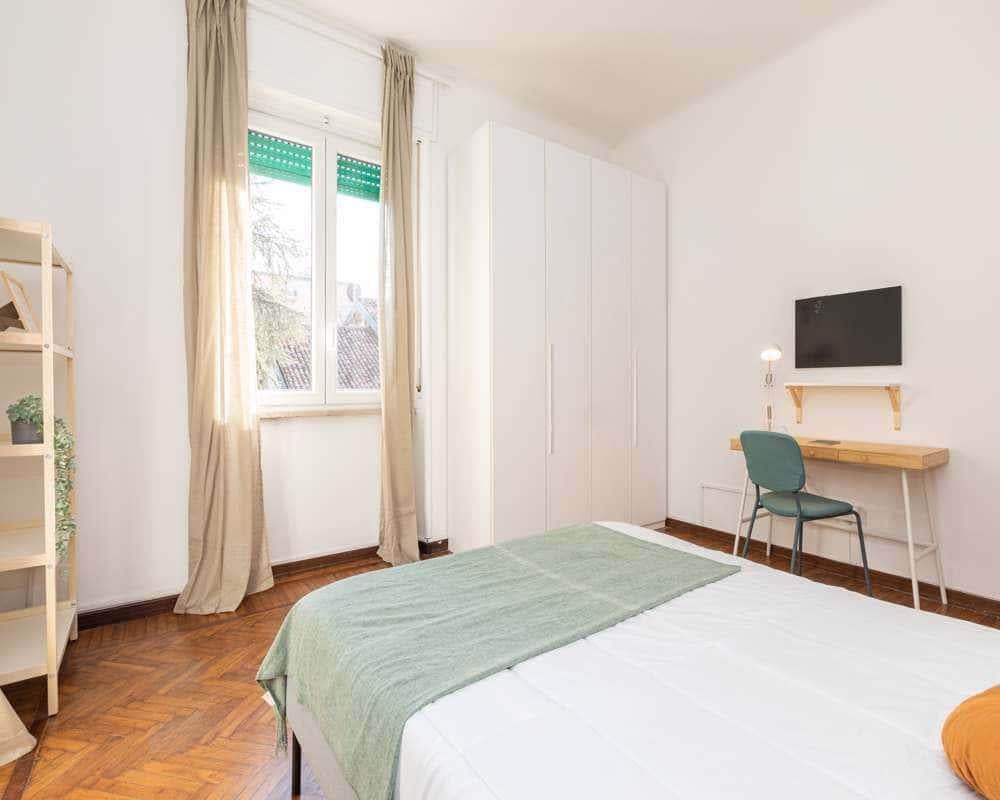 negozio in affitto a Milano in zona Affori