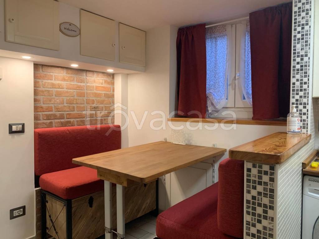 monolocale in affitto a Milano