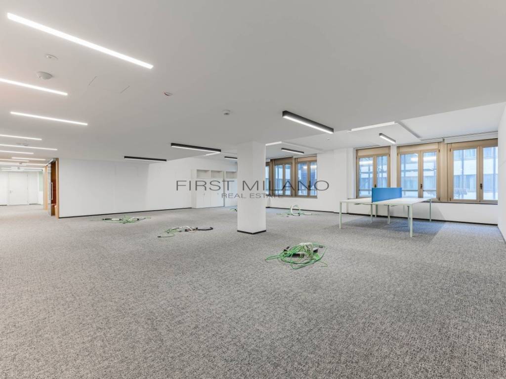 intera palazzina in affitto a Milano in zona Centro Direzionale