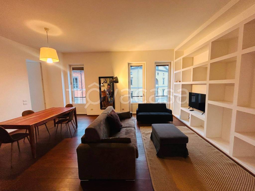 appartamento in affitto a Milano in zona Sant'Ambrogio