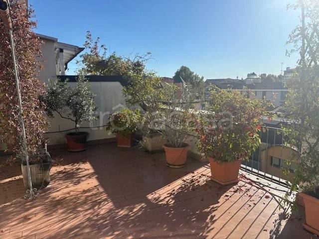 appartamento in affitto a Milano in zona Dergano