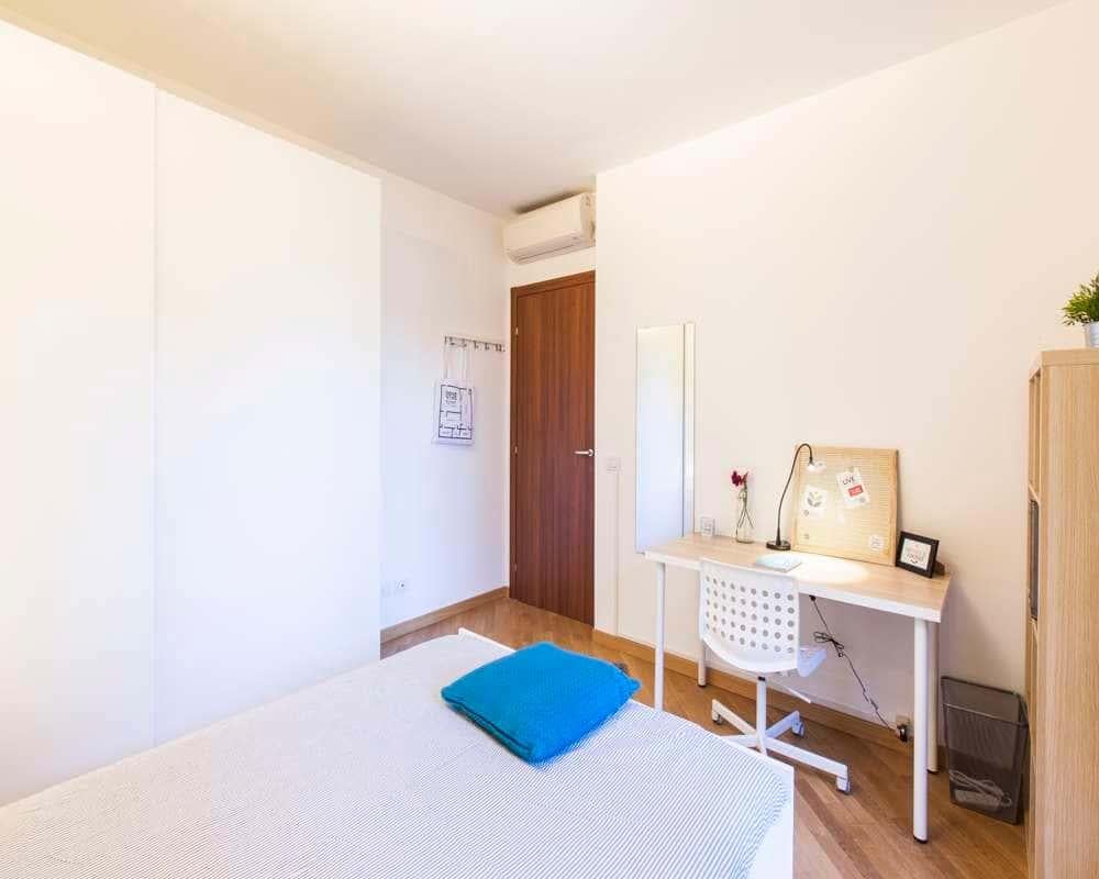 negozio in affitto a Milano in zona Piazzale Lodi