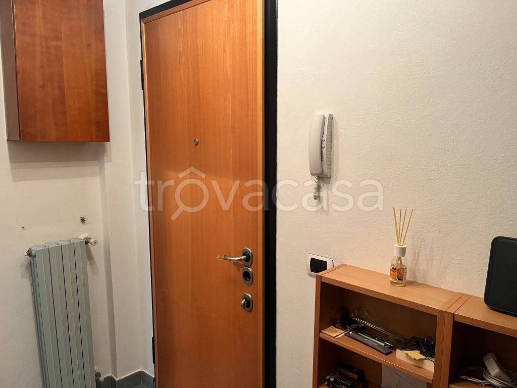 appartamento in affitto a Milano in zona Famagosta