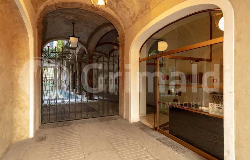 ufficio in affitto a Milano in zona Sant'Ambrogio