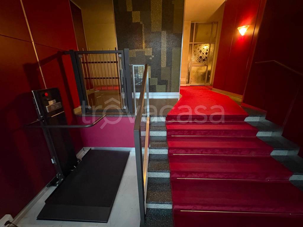 appartamento in affitto a Milano in zona Lorenteggio