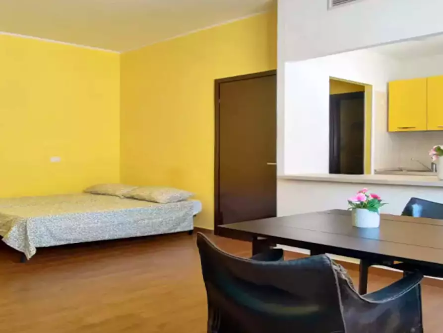 appartamento in affitto a Milano in zona Bullona