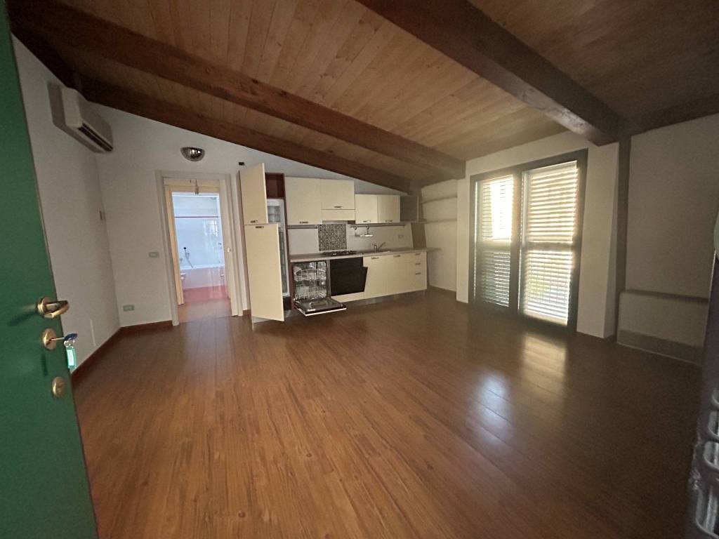 appartamento in affitto a Milano in zona Solari