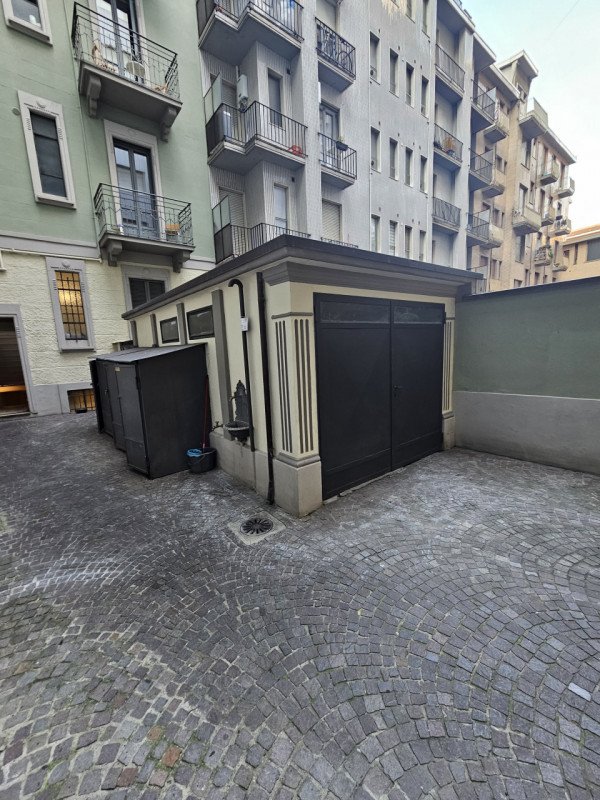 locale di sgombero in affitto a Milano in zona Loreto