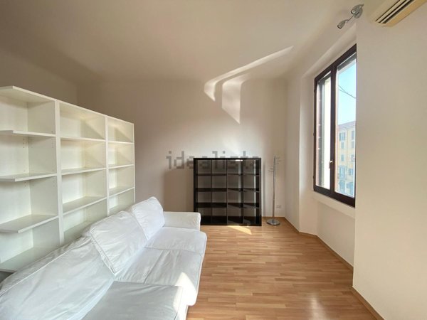 appartamento in affitto a Milano in zona Porta Genova