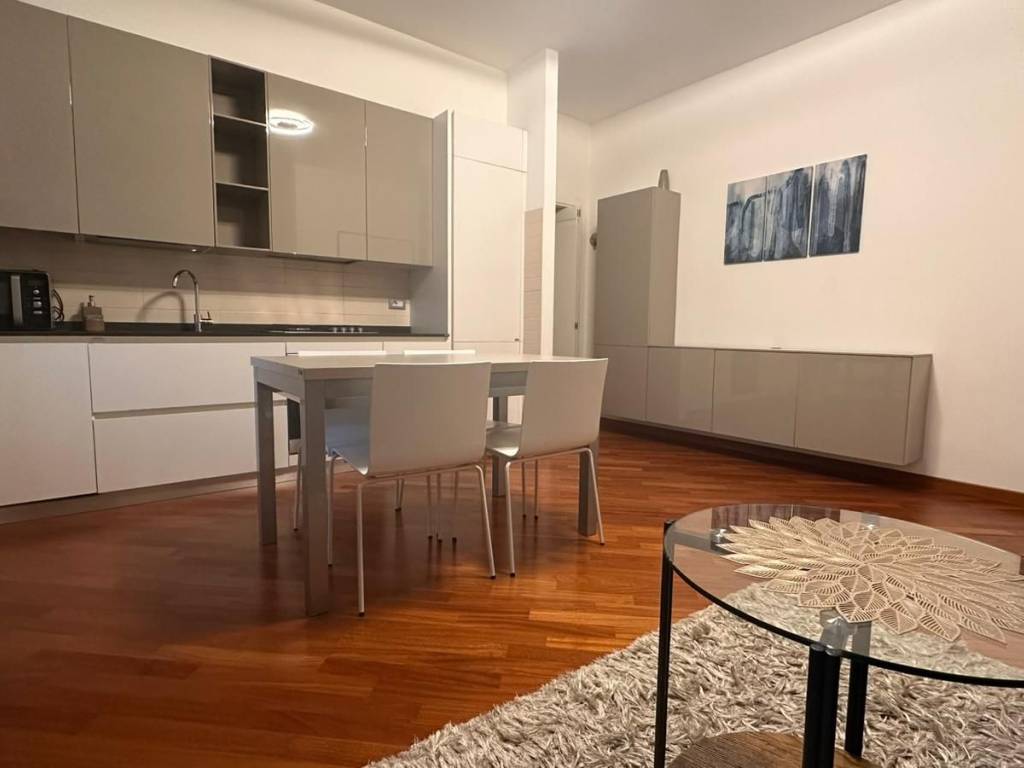 appartamento in affitto a Milano in zona Sempione