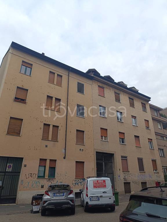 appartamento in affitto a Milano in zona Feltre