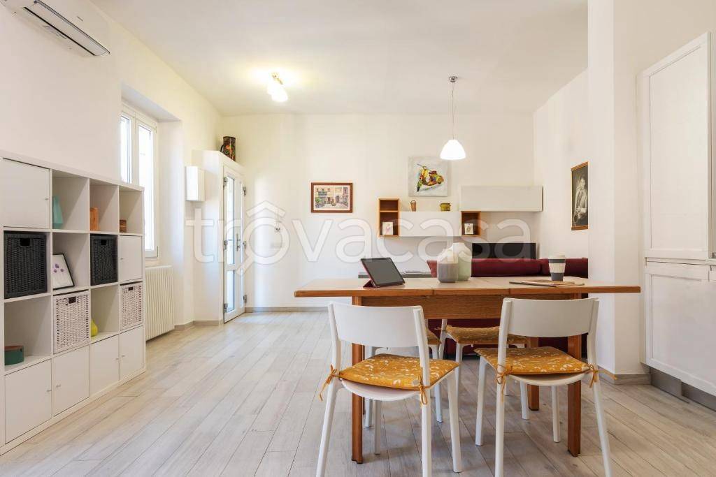 appartamento in affitto a Milano in zona Isola