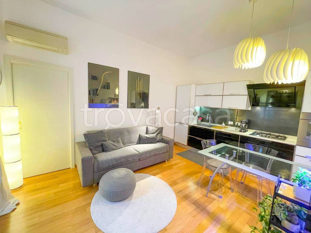 appartamento in affitto a Milano in zona Porta Romana