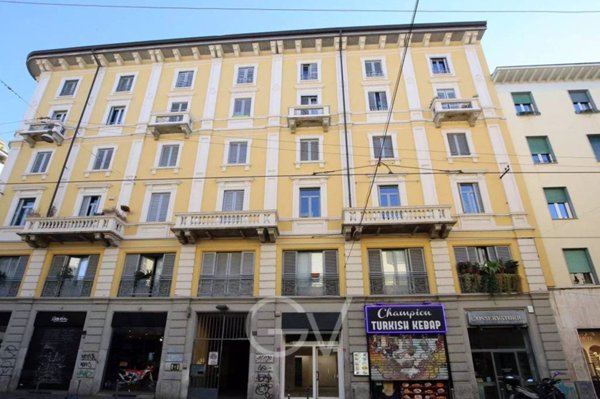 negozio in affitto a Milano in zona Porta Ticinese