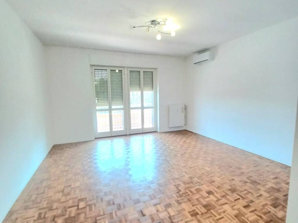 appartamento in affitto a Milano in zona Feltre