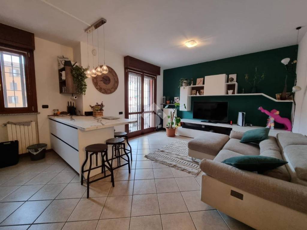 appartamento in affitto a Milano in zona Baggio