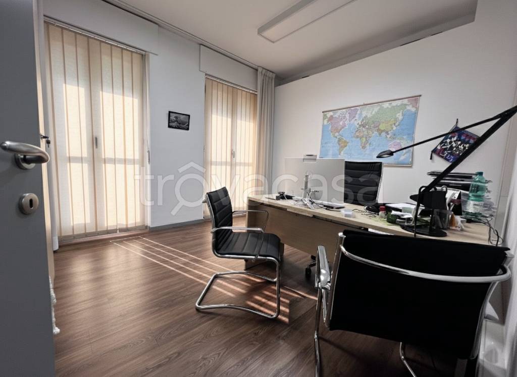 ufficio in affitto a Milano in zona Porta Nuova