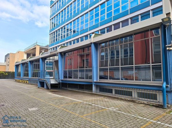 ufficio in affitto a Milano in zona Rogoredo