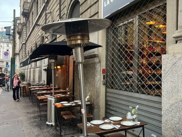 negozio in affitto a Milano in zona Cadorna