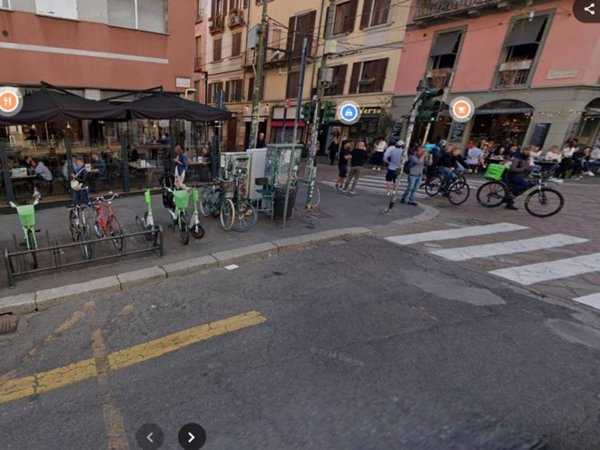 negozio in affitto a Milano in zona Porta Ticinese