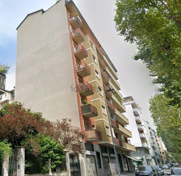 appartamento in affitto a Milano in zona Lorenteggio