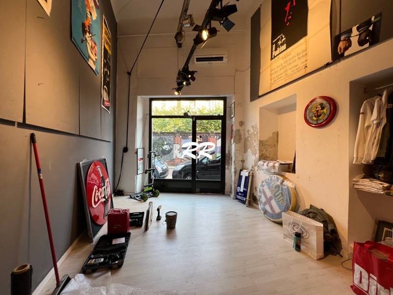 negozio in affitto a Milano in zona Solari