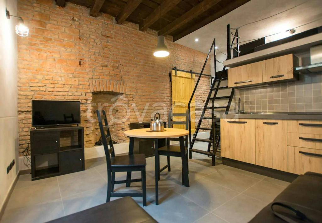 appartamento in affitto a Milano in zona Bocconi