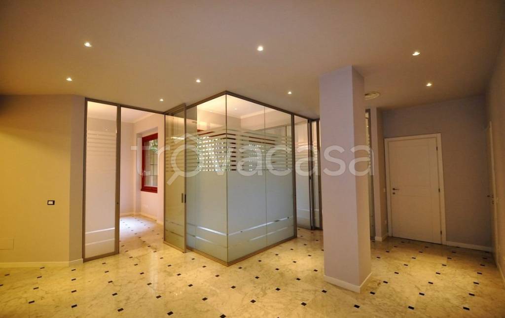 ufficio in affitto a Milano in zona Cadorna