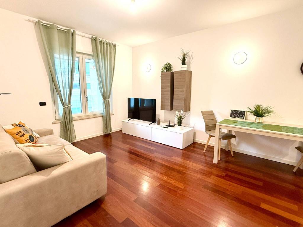 appartamento in affitto a Milano in zona Centro Direzionale