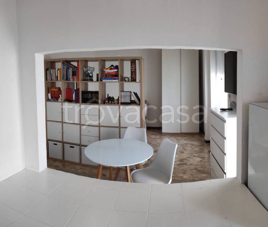 appartamento in affitto a Milano in zona Corvetto